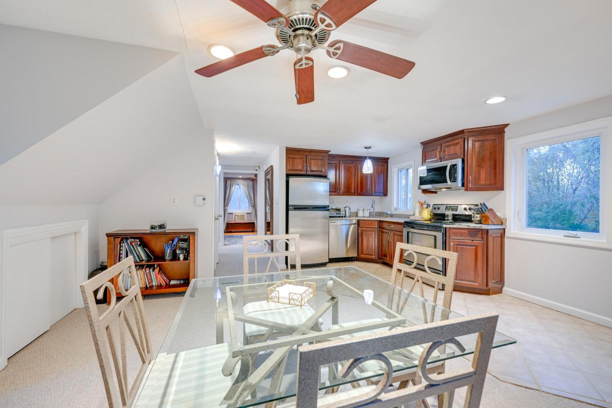Cozy Dix Hills Apt With Deck About 7 Mi To Beach! Esterno foto
