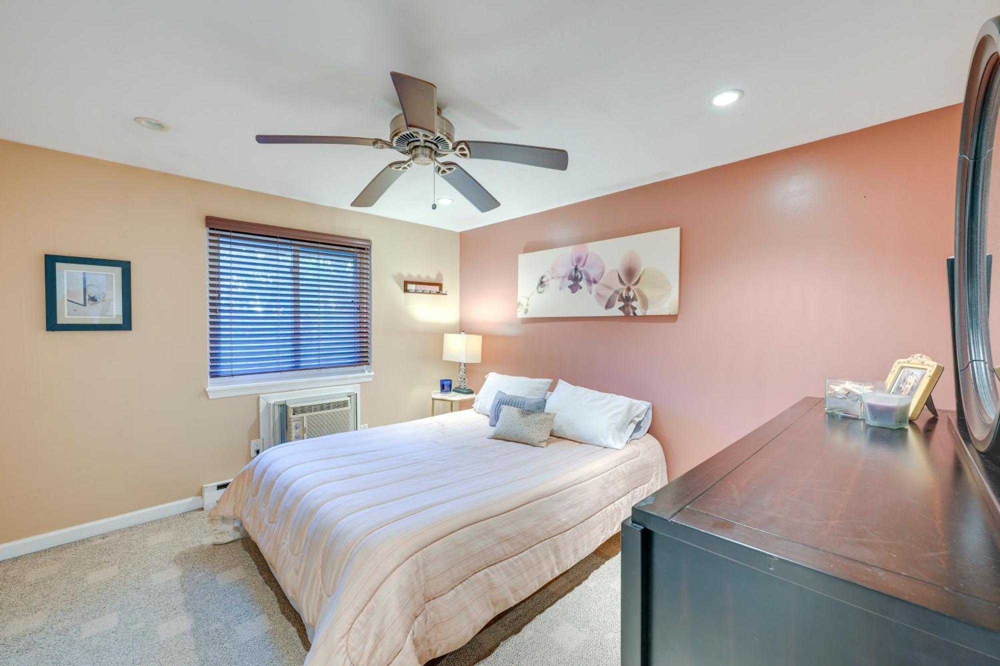 Cozy Dix Hills Apt With Deck About 7 Mi To Beach! Esterno foto