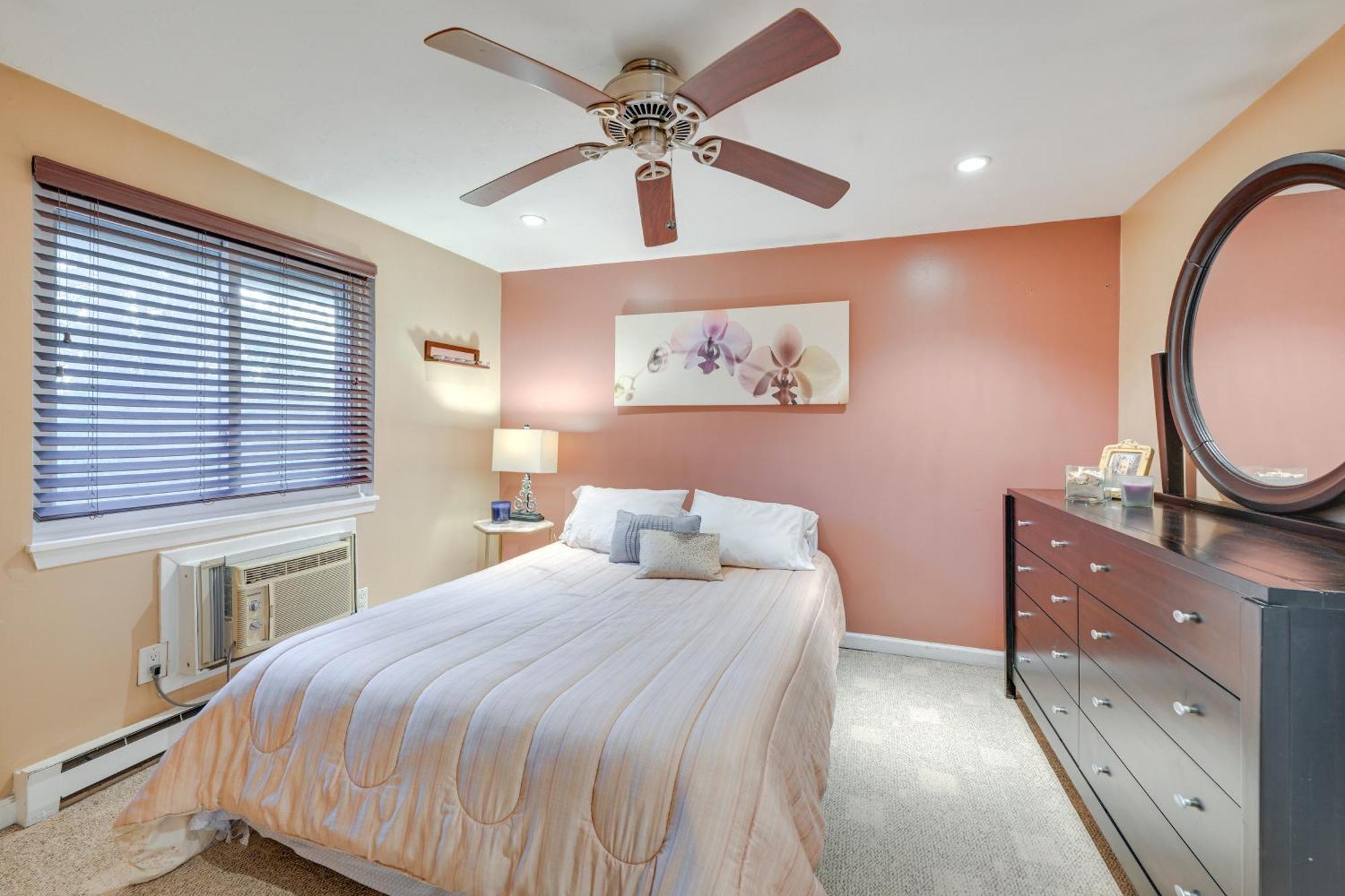 Cozy Dix Hills Apt With Deck About 7 Mi To Beach! Esterno foto