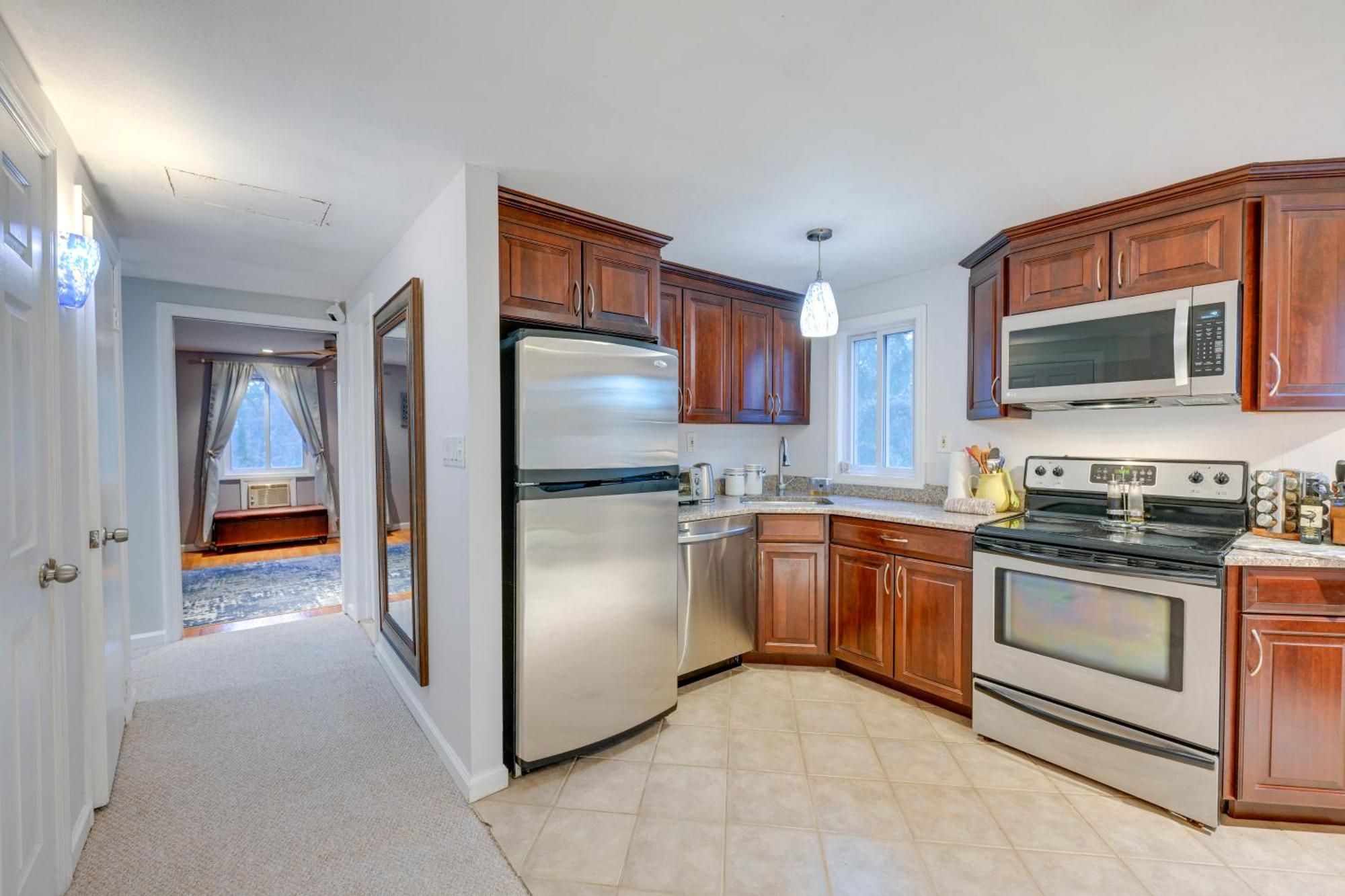 Cozy Dix Hills Apt With Deck About 7 Mi To Beach! Esterno foto